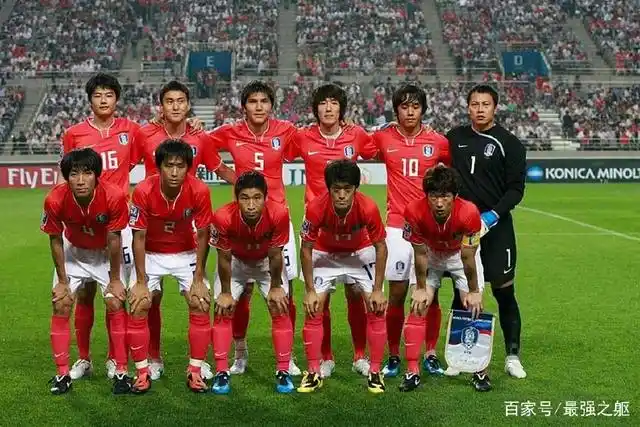 足球世界冠军叫什么名字_中国足球世界冠军多少次_足球冠军有哪些人中国